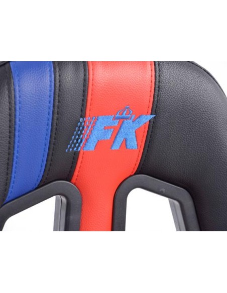 I sedili sportivi FK per i sedili semiguscio delle auto conferiscono a Portland un look da sport motoristico