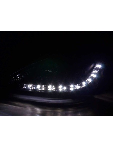 Daylight faro LED DRL look Ford Focus 3/4/5 porte. 01-04 nero