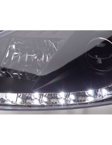 Daylight faro LED DRL look Ford Focus 3/4/5 porte. 01-04 nero