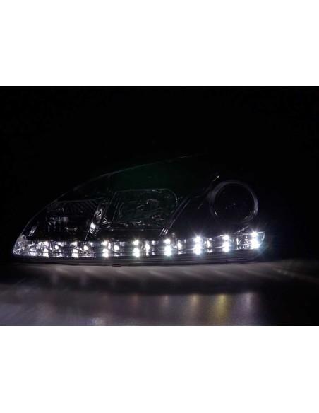 Daylight faro LED DRL look Ford Focus 4/5 porte. 05-08 cromato