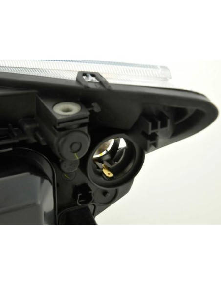Ricambi faro destro Ford Focus 4/5 porte. 04-08