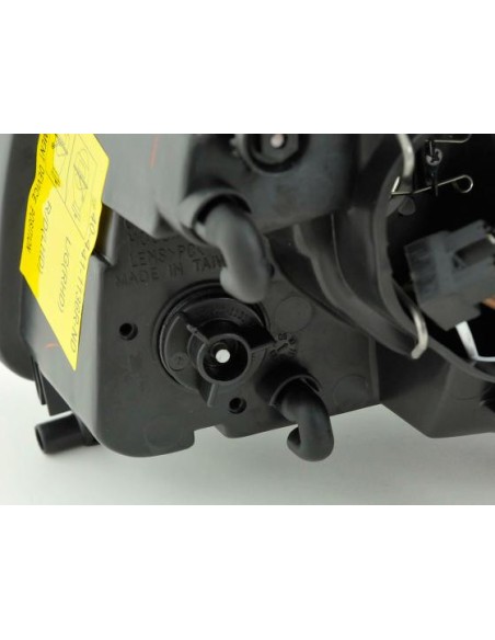 Fari anteriori Audi A4 tipo B5 95-99 neri