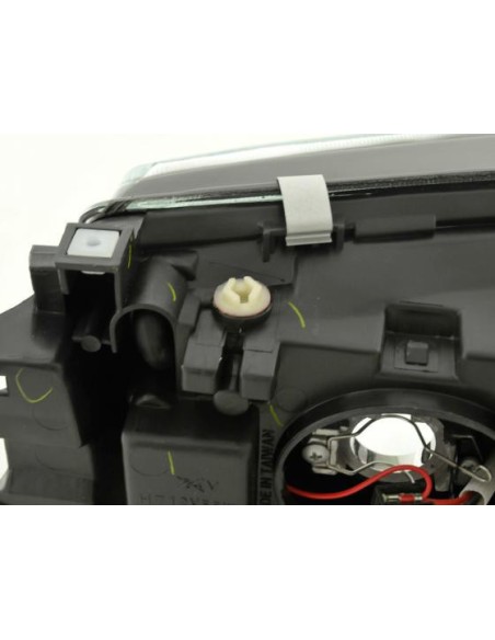 Ricambi faro sinistro Mazda 626 (Typ GF / GW) 00-02