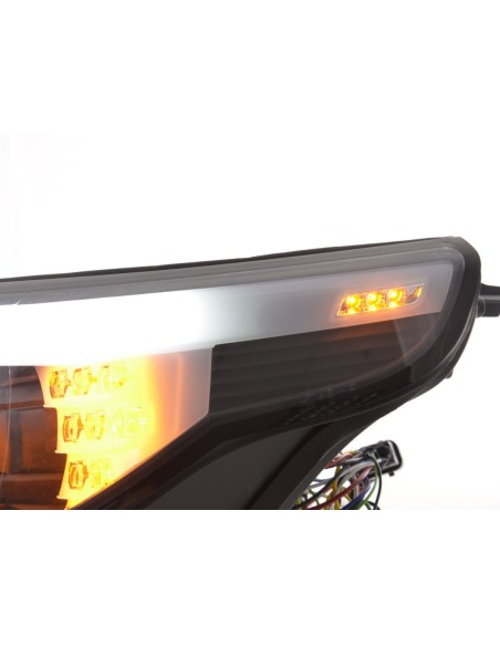 Fari allo xeno Angel Eyes LED BMW Serie 5 E60 / E61 03-04 neri