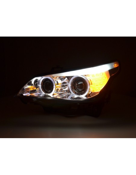 Set fari allo xeno Angel Eyes LED BMW Serie 5 E60 / E61 05-08 cromato per guida a destra