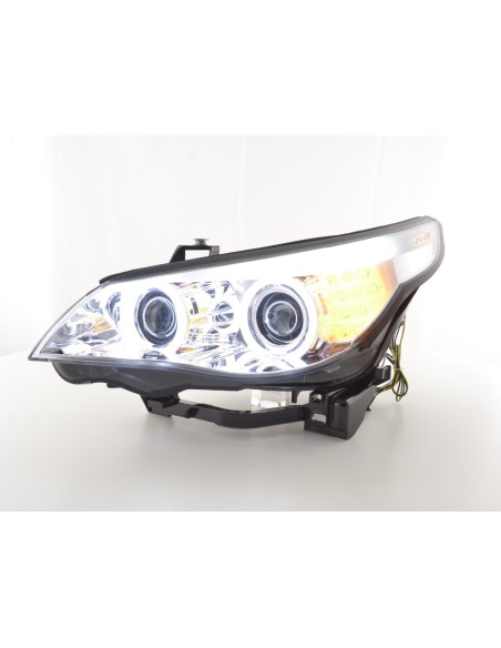 Set fari allo xeno Angel Eyes CCFL BMW Serie 5 E60 / E61 05-08 cromato per guida a destra