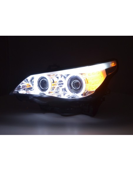Set fari allo xeno Angel Eyes CCFL BMW Serie 5 E60 / E61 03-04 cromato per guida a destra