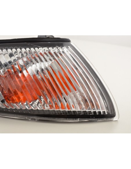 Parti di usura indicatore anteriore destro Mazda 626 (GF, GW) 97