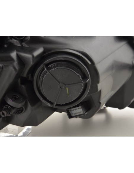 Ricambio faro sinistro Opel Corsa D dal 2011 nero