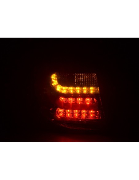 Fanali posteriori a LED set BMW Serie 1 E87 / E81 3/5 porte. 04-07 rosso / nero