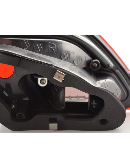 Ricambi fanale posteriore destro Opel Astra J 2009-2012 nero