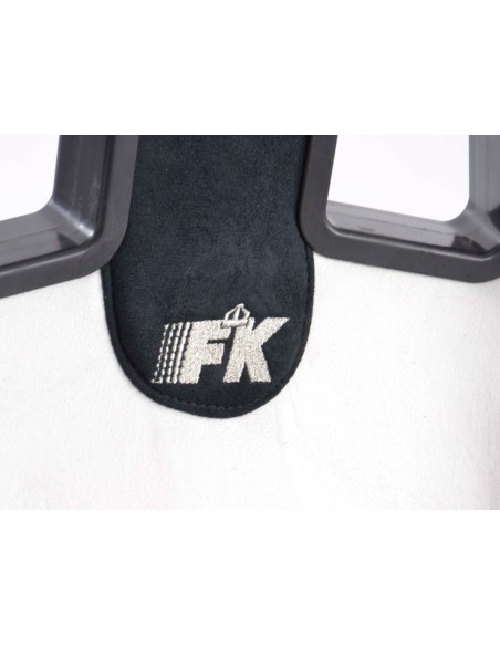 Sedili sportivi FK Seggiolini auto semiguscio Set Columbus pelle sintetica bianco / nero con binari di scorrimento